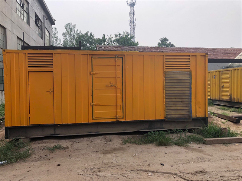 滨江柴油发电机如何判断新机油是否已经完全充满机油滤清器？