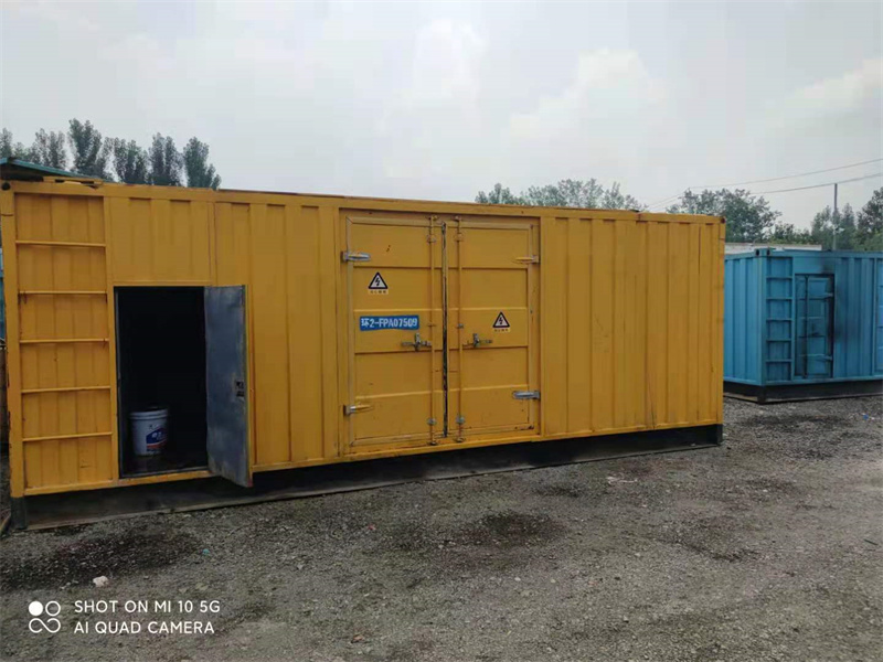 滨江200KW柴油发电机组需要配备什么型号的电缆线？